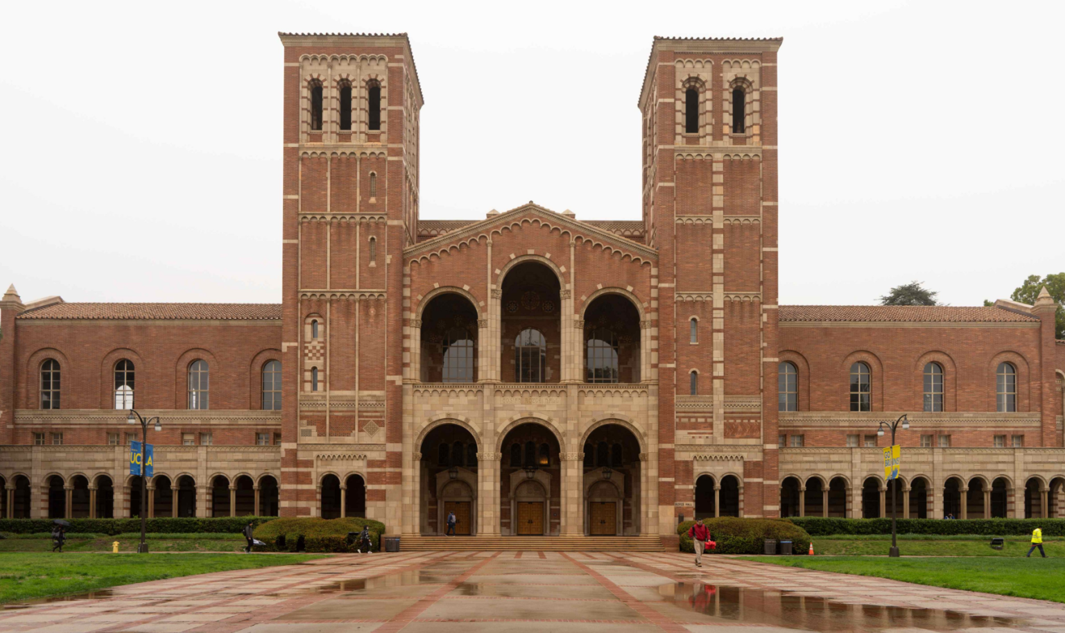UCLA Acceptance Rate 1536x913 