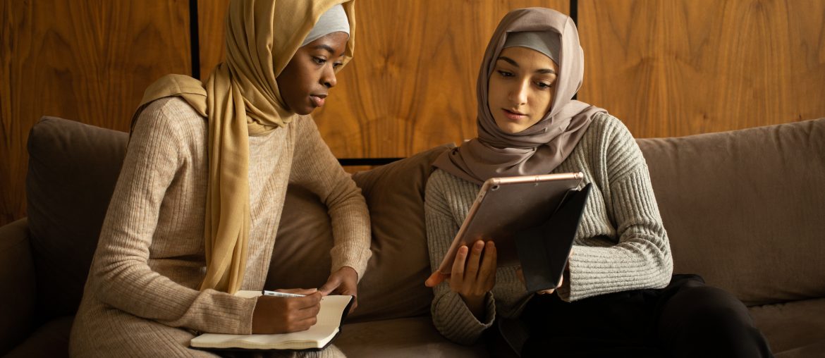 Scholarships For Muslim Students 2023/2024